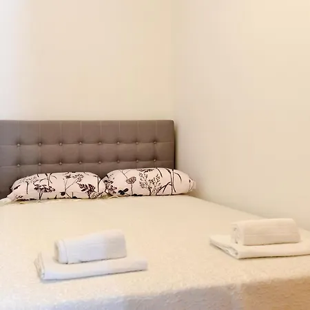 公寓 Ohrid 1 乌马格